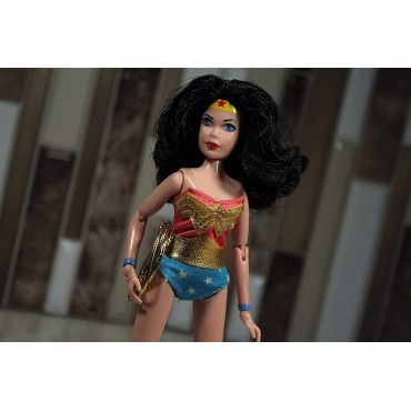 Figura Retro Wonder Woman 20 cms