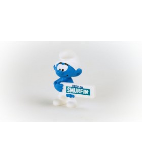 Figura Pitufo Con Cartel "Keep On Smurfin"  5,5 cms