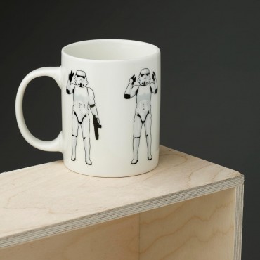 Taza Soldado Imperial Saludando Original Stormtrooper Star Wars Cerámica 300 mls