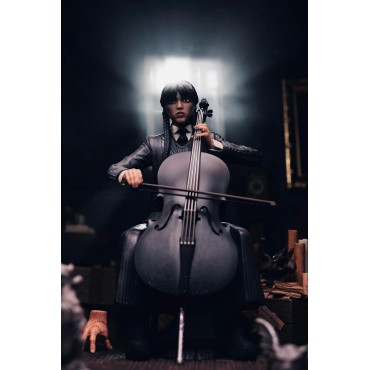 Figura Wednesday & Thing Con Violonchelo Miércoles Y Cosa Wednesday Movie Icons Estatua 15 cms